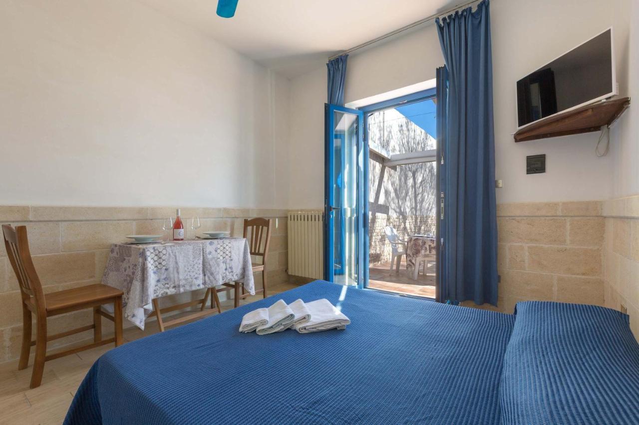 Aparthotel La Scogliera Torre Colimena Esterno foto