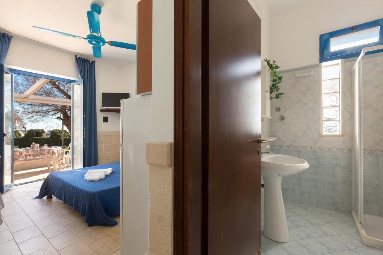 Aparthotel La Scogliera Torre Colimena Esterno foto